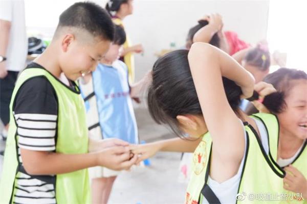 听,我有个秘密想要对你说
