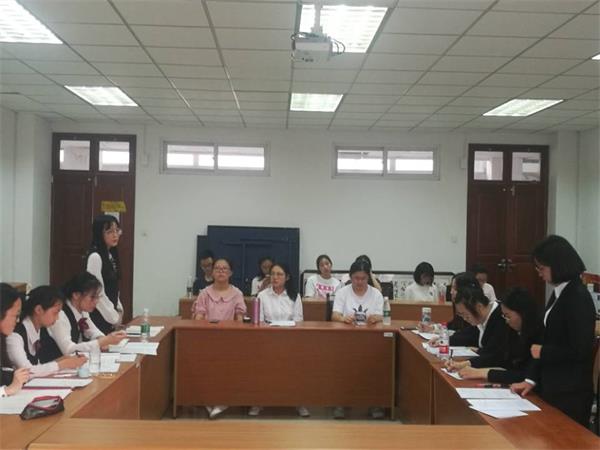 新闻学院与金融学院举办主题辩论赛