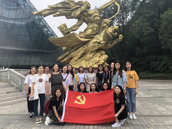 新闻学院开展 “改革与辉煌——中国航空创新发展历程”主题参观教育活动